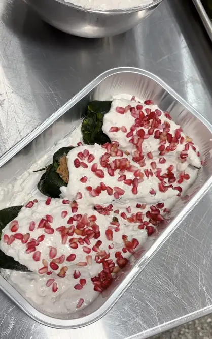 Están disponible en las sucursales de México y el platillo del chile en nogada tiene un costco de $369 pesos Foto: costco_mexico (Instagram)