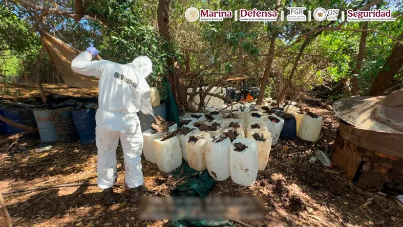 Aseguran seis narcolaboratorios y más de 4 toneladas de metanfetamina en Navolato