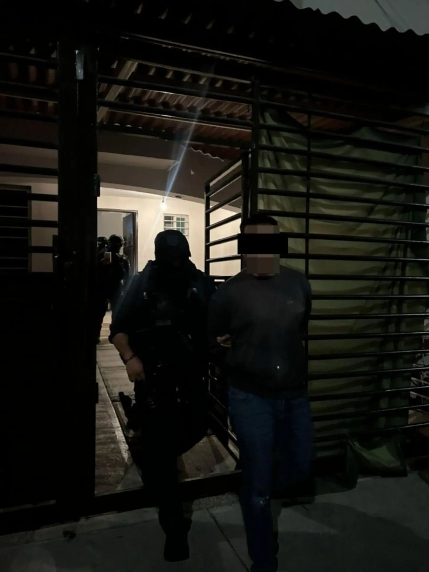 Otro de los detenidos en la casa de Los Murales. Foto:Cortesía Otro de los detenidos en la casa de Los Murales. Foto:Cortesía