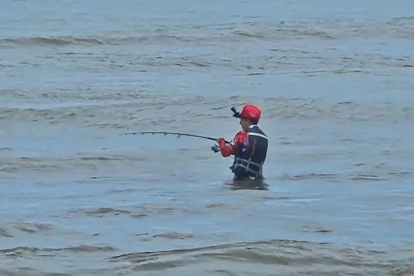 imagen recuadro Gracias a su talento en la “pesca de orilla de playa”, Tony Cruz Jr ha sido invitado de nuevo a la Selección Nacional para acudir al Panamericano en Costa Rica.