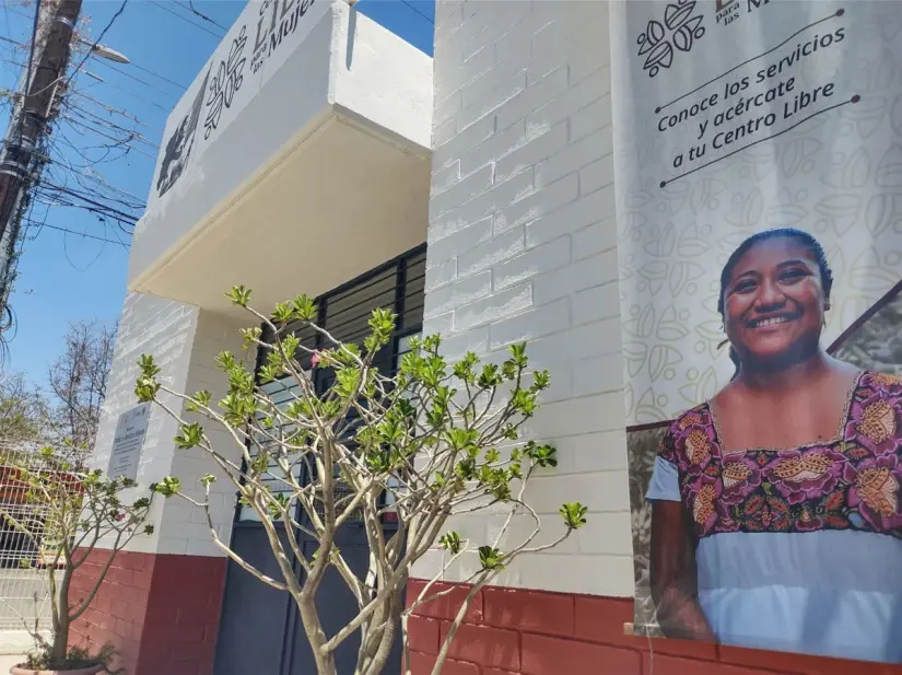 Inauguran en Culiacán el primer Centro LIBRE para mujeres en situación de violencia Centro LIBRE abre sus puertas en la colonia Guadalupe Victoria para atender y empoderar a mujeres. El horario de atención es de lunes a viernes, de 9:00 a.m. a 4:00 p.m. Foto: Juan Madrigal