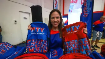 ¿Dónde entregan útiles escolares y mochilas sin costo en Monterrey, y horarios?