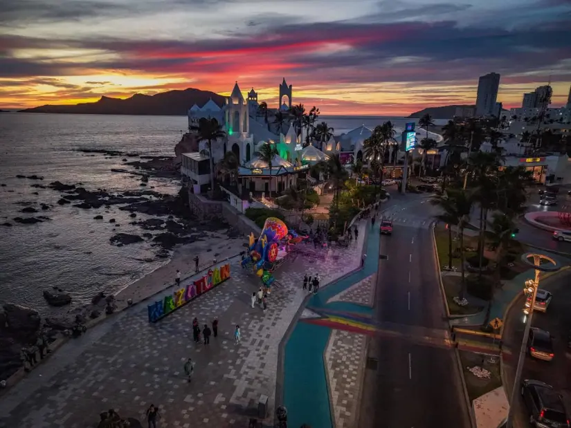 Malecón de Mazatlán Malecón de Mazatlán