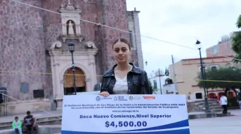 Realizan pago de becas de hasta $4500  pesos en Guanajuato