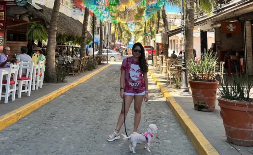 Disfruta de las calles y playas de Sayulita junto a tus mascotas, pero mantén una actitud responsable. Foto: mexicodesconocido.com.mx Disfruta de las calles y playas de Sayulita junto a tus mascotas, pero mantén una actitud responsable. Foto: mexicodesconocido.com.mx.