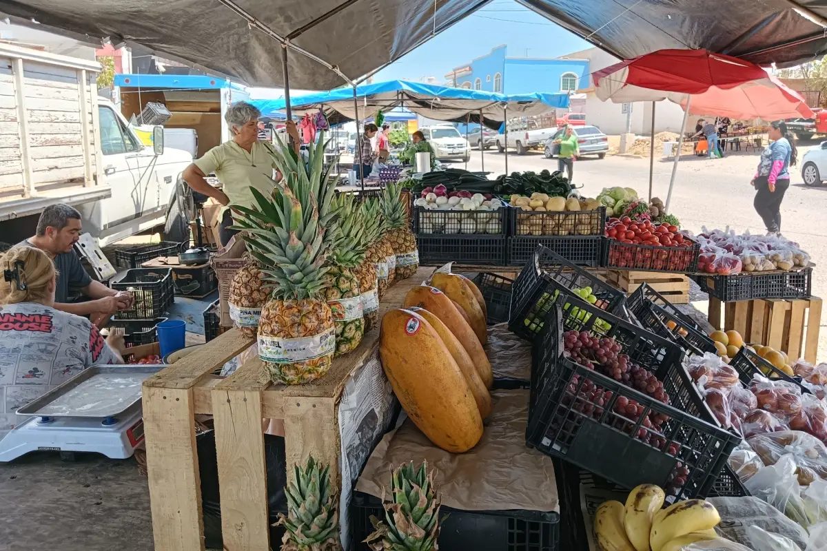 El Tianguis Felipe Ángeles incentiva la economía popular que sostiene a familias del sur de Culiacán. | Imágenes de Francisco Castro.