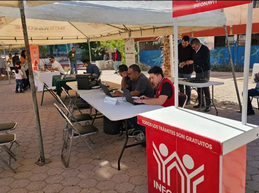 Módulos de entrega del Infonavit en La Paz. Foto: Facebook Informativo Comondú 2.0 Módulos de entrega del Infonavit en La Paz. Foto: Facebook Informativo Comondú 2.0.