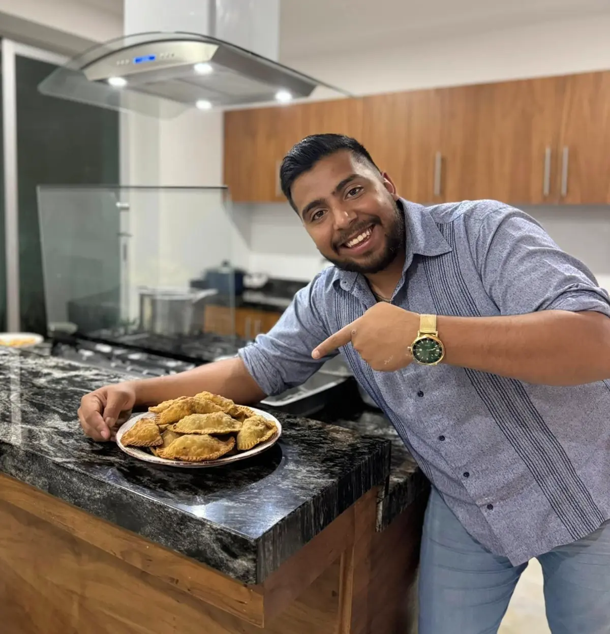 Disfruta de los distintos sabores que ofrece el local de Paco 