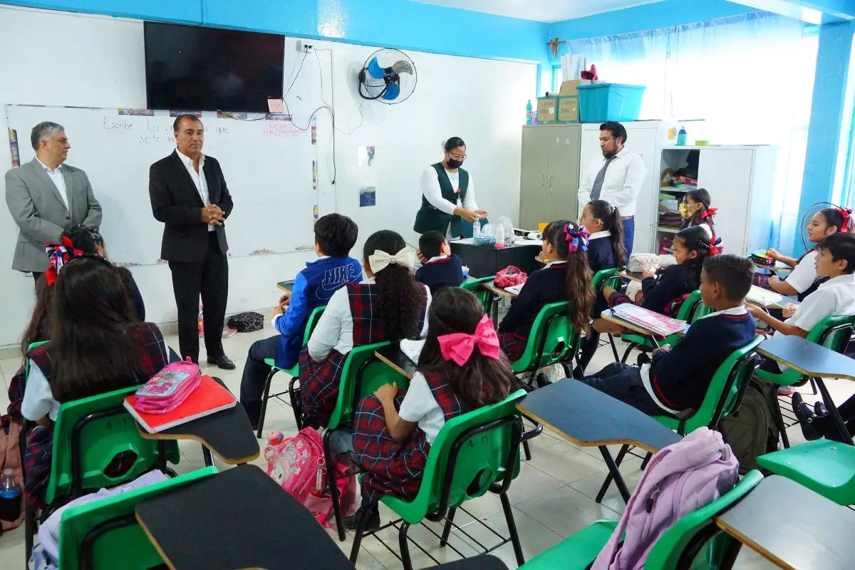 Habrá entrega de útiles escolares y zapatos en San Luis Potosí. Foto: Cortesía