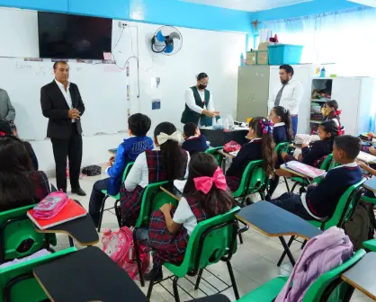 Confirman entrega de útiles escolares y zapatos gratis en San Luis Potosí