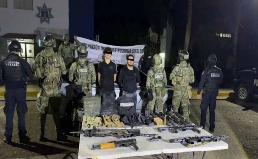 Rescatan a ocho personas que estaban secuestradas en Cosalá, Sinaloa Dos personas fueron detenidas con armas y municiones en Culiacán. Foto: SSPC