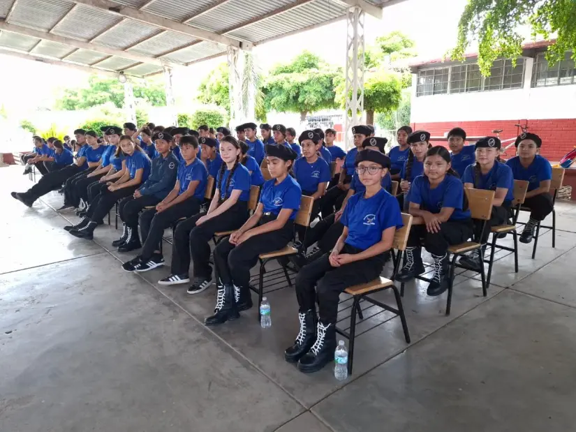 Legionarios de la Patria Más de 60 niñas, niños y jóvenes de Villa Juárez robustecen el cuerpo de Legionarios de la Patria