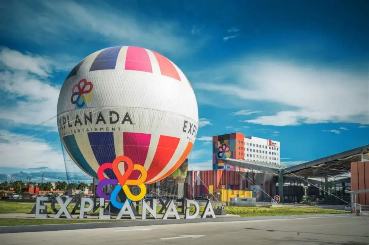 Explanada Culiacán ofrece opciones de entretenimiento y tiendas para toda la familia. Foto: Cortesía