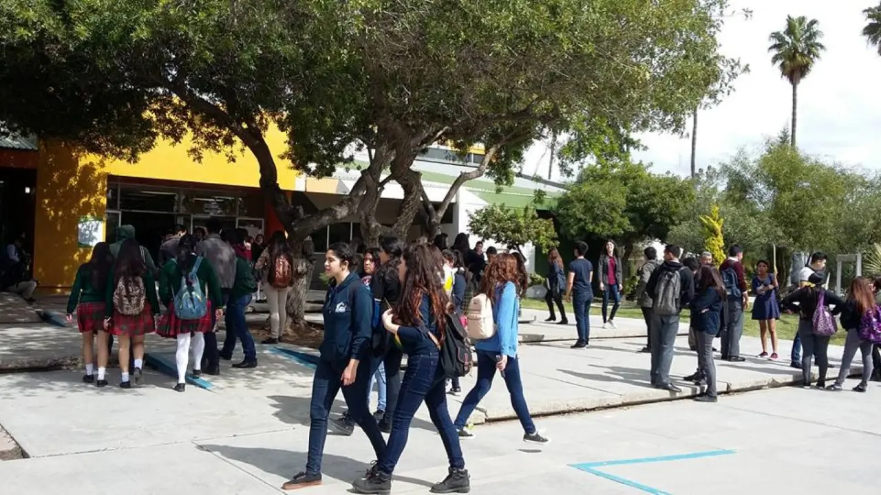 Beca para comida de la Universidad Autónoma de Baja California. Foto: Cortesía