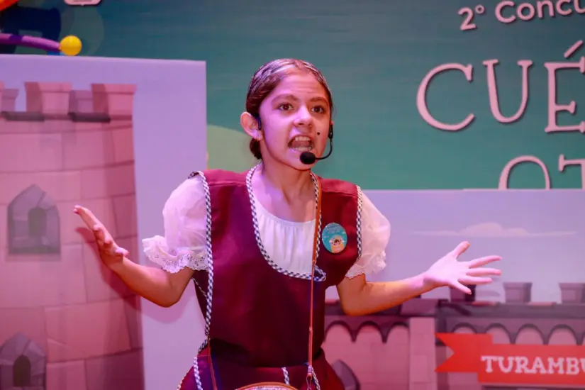 A su corta edad, Osmara Monserrath Cortez Núñez ha conmovido a Culiacán con su talento para contar historias y su firme voz contra el acoso escolar, demostrando que los niños también pueden ser agentes de cambio. Foto: Juan Madrigal