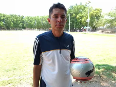 Del campo de cultivo al Estadio Azteca: la historia de Israel Rodríguez Zamudio, el árbitro que pitó sus sueños