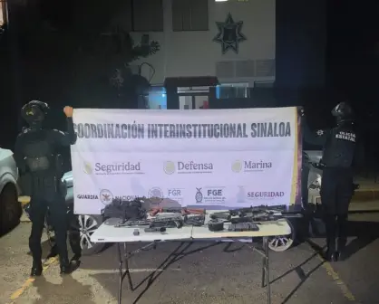 Cuatro hombres son detenidos en Culiacán tras persecución y enfrentamiento; aseguran armas y vehículo