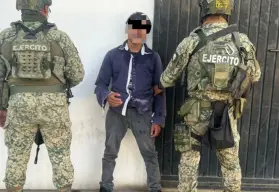 Autoridades detienen a presunto asaltante en posesión de un arma blanca en Culiacán