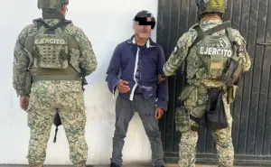 Autoridades detienen a presunto asaltante en posesión de un arma blanca en Culiacán