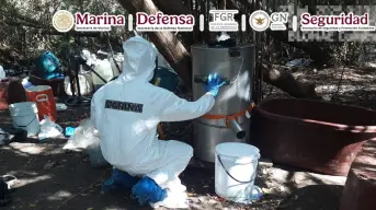 Marina neutraliza dos narcolaboratorios y decomisa 4.9 toneladas de metanfetamina en Sinaloa
