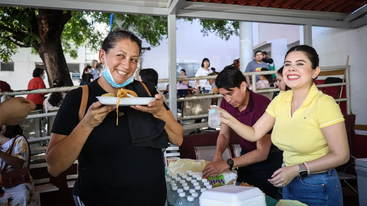 En el nosocomio que se ubica en la colonia 5 de Mayo, ALAJIBUA del DIF Culiacán demuestra que ayudar también es sanar. Foto: Ayuntamiento de Culiacán