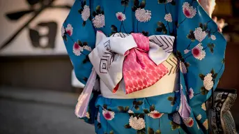 Tejiendo el Futuro: Cómo Japón Une Tradición e Inteligencia Artificial