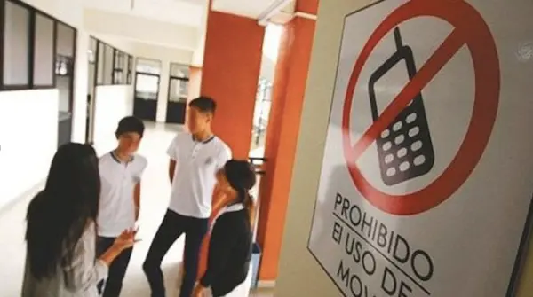 Escuelas en Hidalgo prohibirán el uso de teléfonos celulares. Foto: Cortesía. Escuelas en Hidalgo prohibirán el uso de teléfonos celulares. Foto: Cortesía.