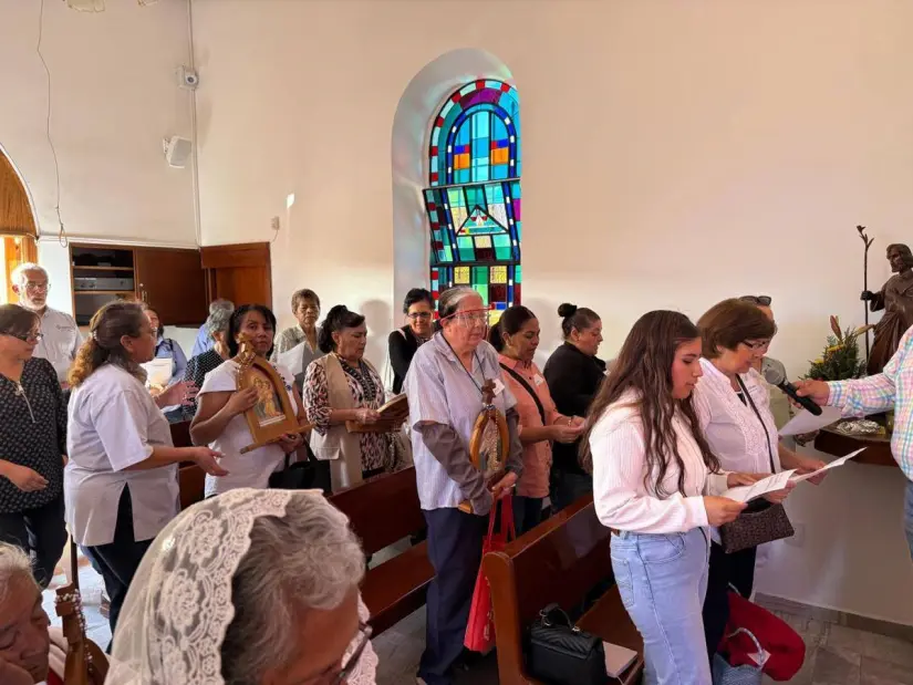 imagen recuadro Padre José Kentenich consagro a lado de jovenes el movimiento que venera a al virgen María Foto: Schoenstatt Querétaro México