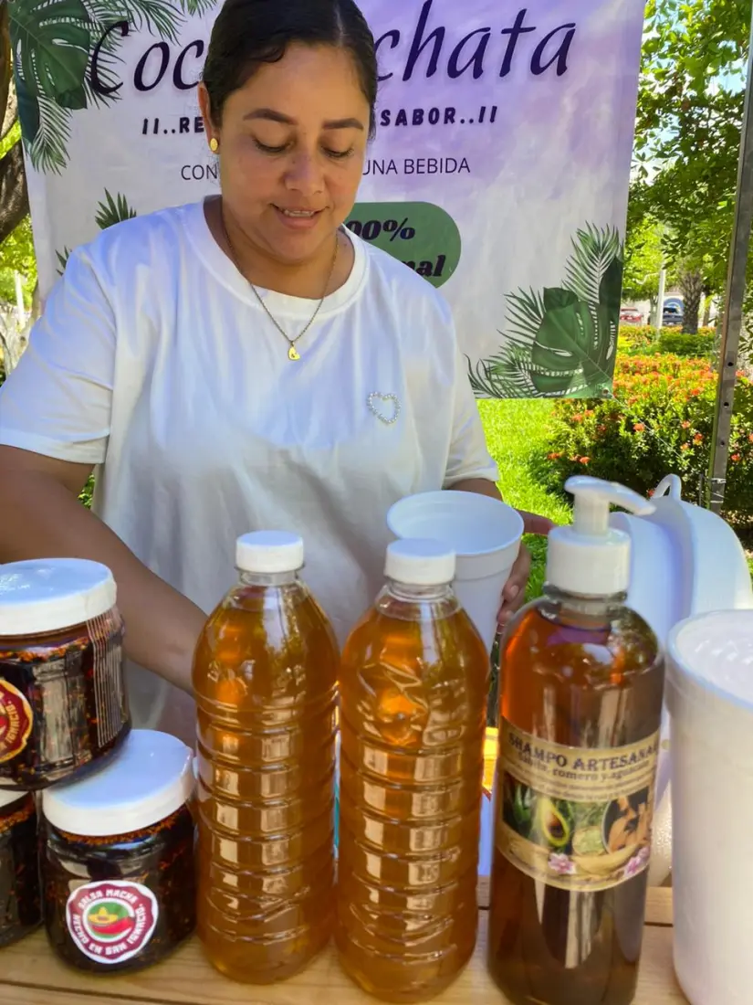 Así se hace la cocorchata: bebida artesanal de coco que triunfa en San Ignacio Así se hace la cocorchata: bebida artesanal de coco que triunfa en San Ignacio