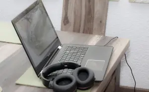 ¿Cómo montar una sala de videoconferencia en tu oficina?