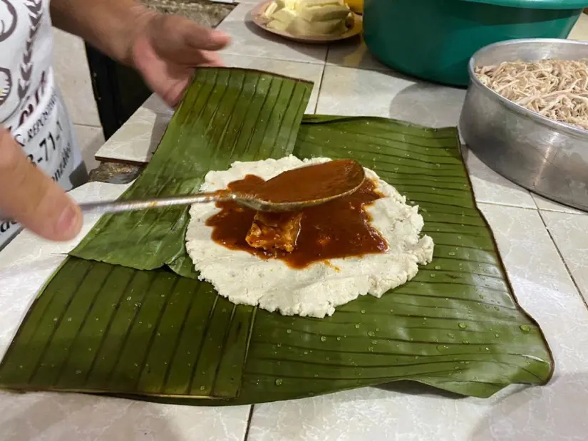 Elaboración tamales chiapanecos. Foto: Yolanda Tenorio. Elaboración tamales chiapanecos. Foto: Yolanda Tenorio.