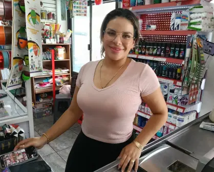 Sinthia Cruz, la joven que convirtió un supercito en Alturas del Sur en un ejemplo de esfuerzo y amor por su familia