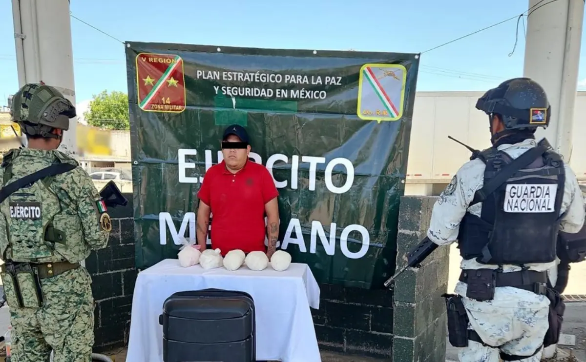 En la revisión se aseguraron 5 kilos de metanfetamina con valor de 1.3 millones de pesos. Foto: SSPC