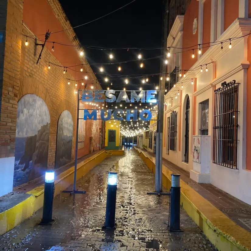 Callejón del Beso en San ignacio.