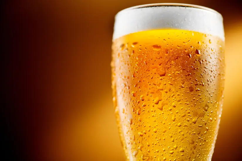 ¿Qué se celebra el 1 de agosto? Despeja tu mente con unas cervezas en agosto. Foto: Cortesía