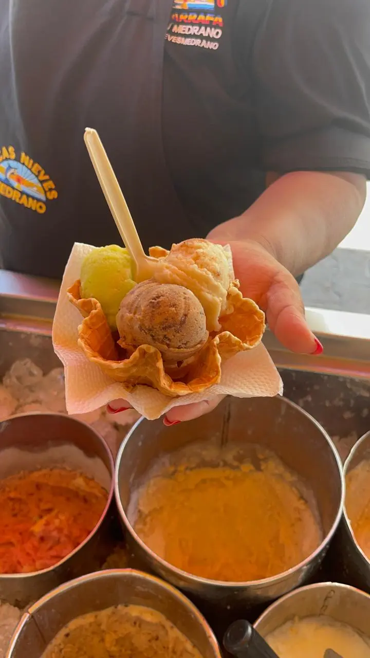 Nieves de garrafa “De con Medrano” en Mazatlán.