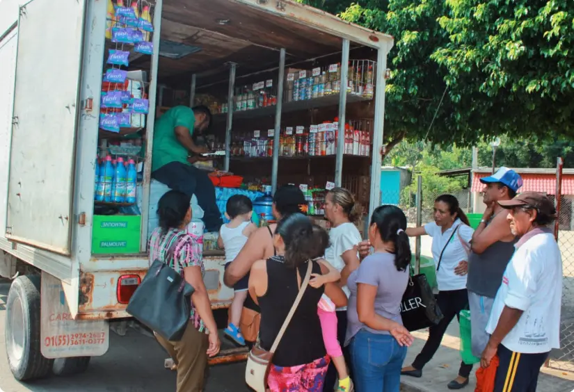 Tiendas móviles para llevar productos a localidades alejadas. Foto: cortesía.