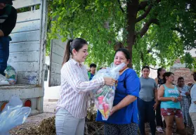 DIF Culiacán lleva apoyo alimentario a las colonias Progreso y Buenos Aires