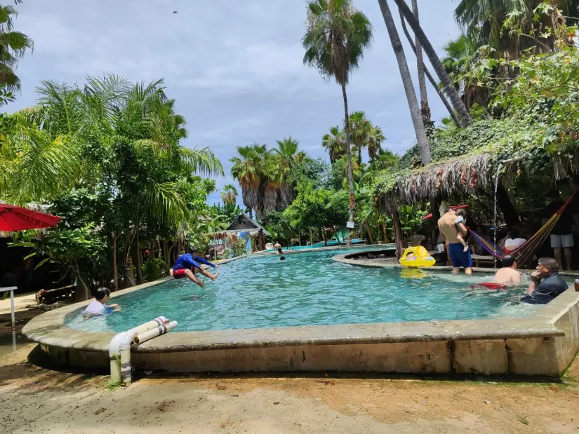 Alberca de Huerta del Ojo de Agua Oasis San Bartolo