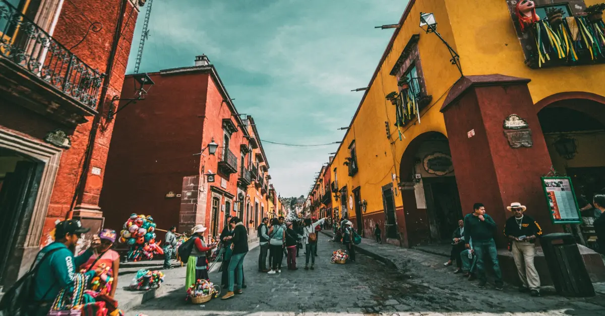 En el sexenio pasado los ingresos de hogares mexicanos crecieron 15.6°/o real