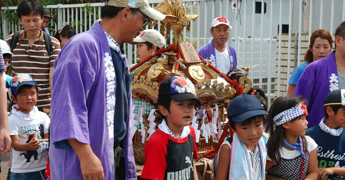 Un santuario que navega: la tradición japonesa que honra al mar