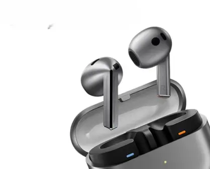 Samsung Galaxy Buds 3 con batería para 30 horas y casi el 40% de descuento en Mercado Libre