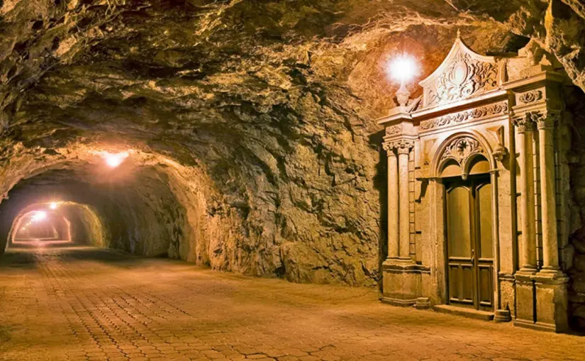 Explora los túneles de Real de Catorce, pueblo minero lleno de historia. Foto: Cortesía