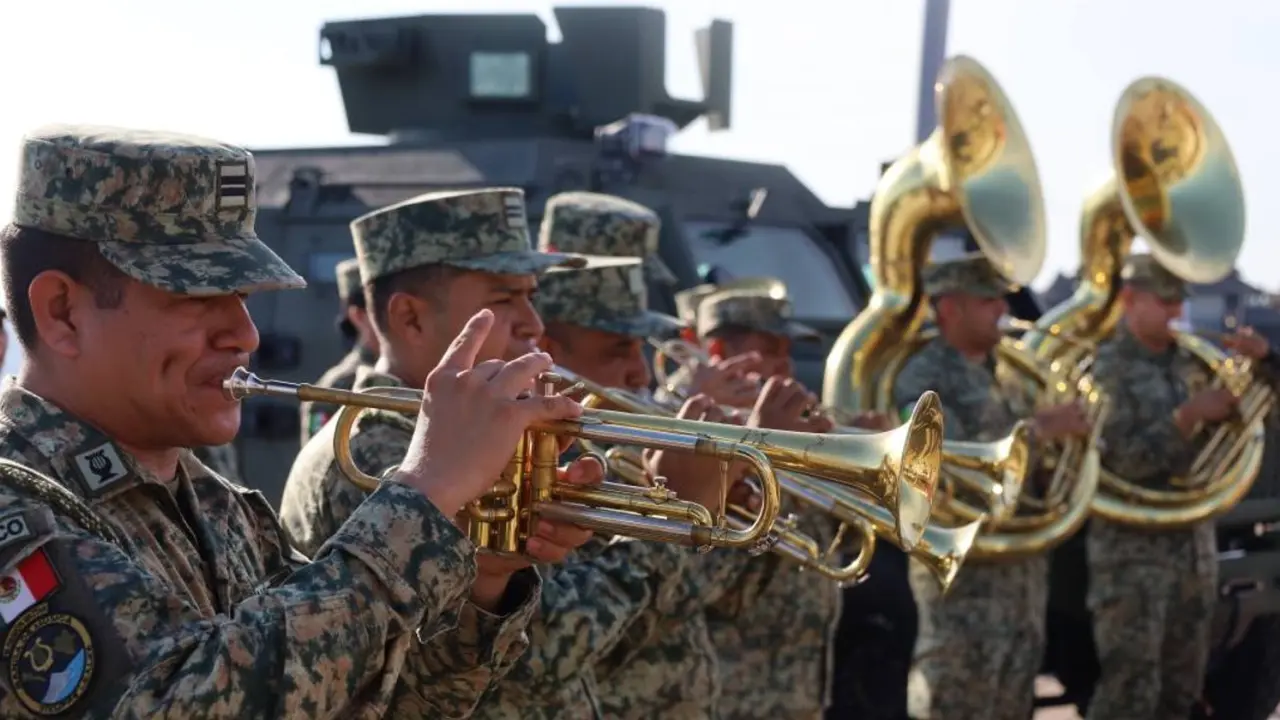 La Banda de Música de la Tercera Región Militar ofreció un emotivo concierto en el malecón de Altata como parte de las Jornadas por la Paz.