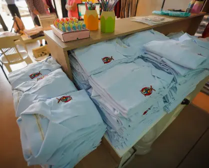 Inicia entrega de uniformes, útiles y calzado escolar gratuito en Sinaloa: fechas y requisitos