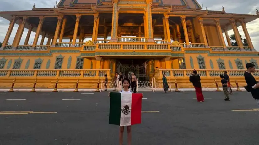 Jaime puso en alto a México al ganar este concurso en Camboya. Foto: Cortesía