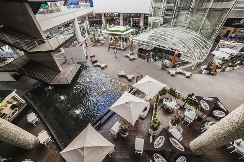 ¿Quién es el dueño de Plaza Citadella en San Luis Potosí? Citadella tiene un concepto que combina el aire libre con el confort de las plazas comerciales. Foto: Cortesía