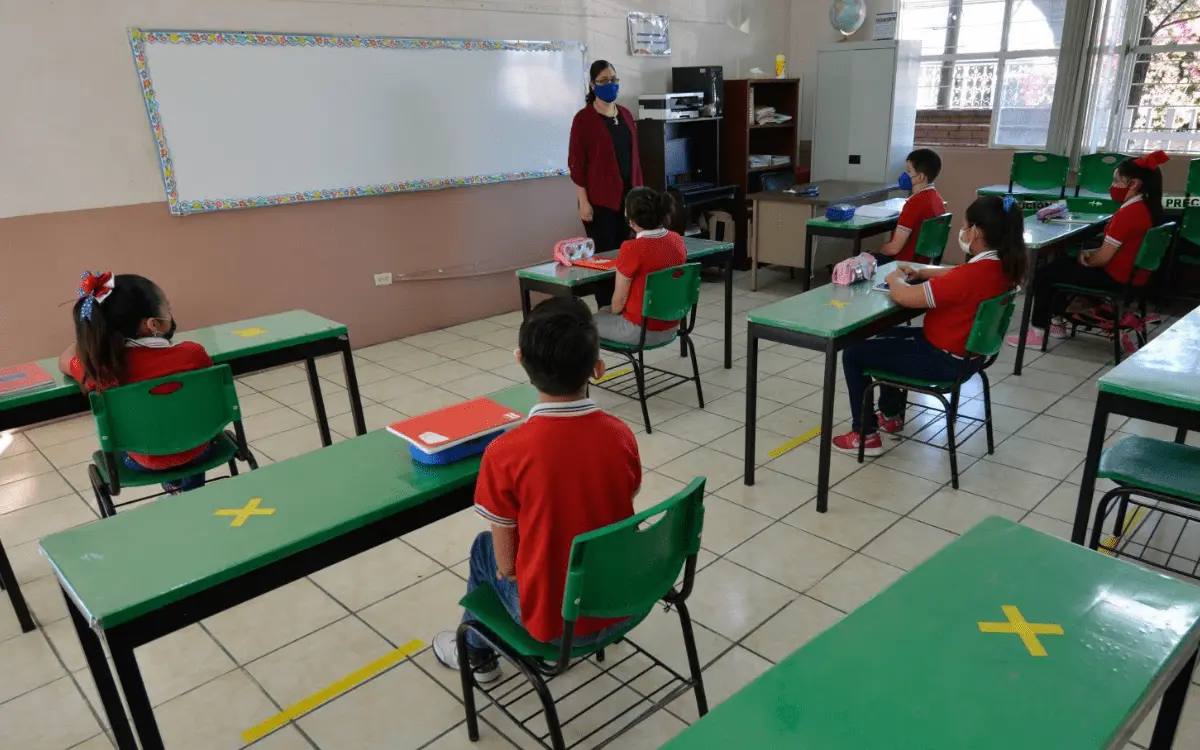 Los alumnos y alumnas deben prepararse para volver a clases. Foto: Cortesía