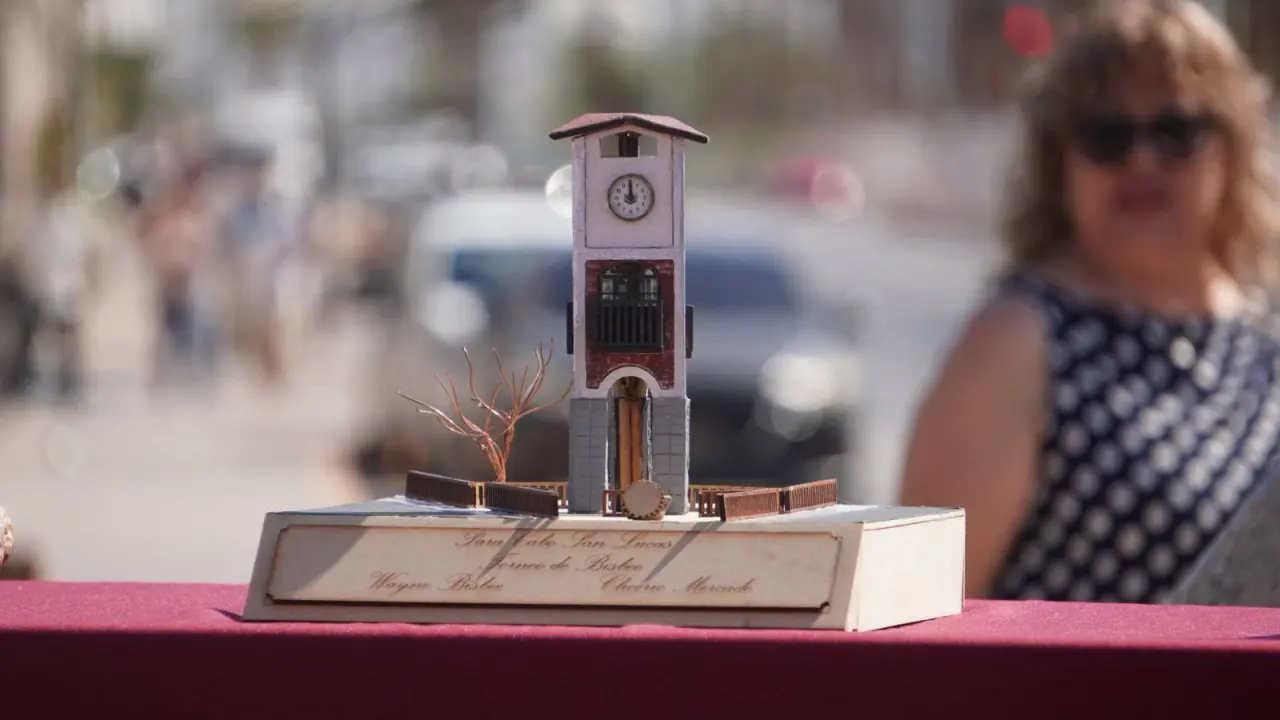 Estos son todos los detalles acerca del reloj monumental en Cabo San Lucas. Foto: Cortesía.
