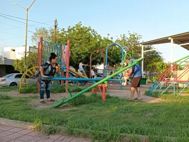 Vecinos transforman el Parque Colinas de la Ribera en un espacio de comunidad y vida activa